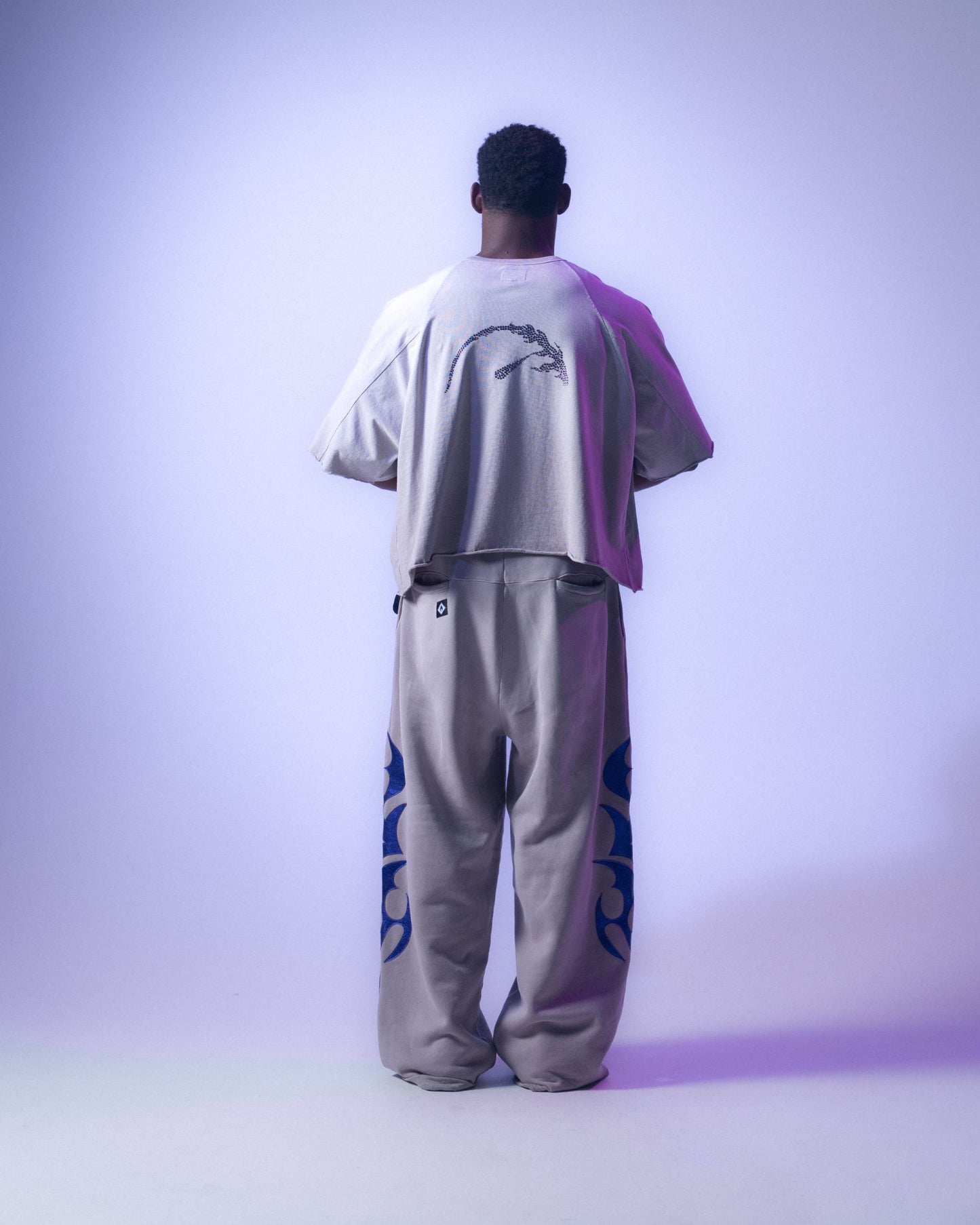 AFI MOCKNECK TEE - GREY