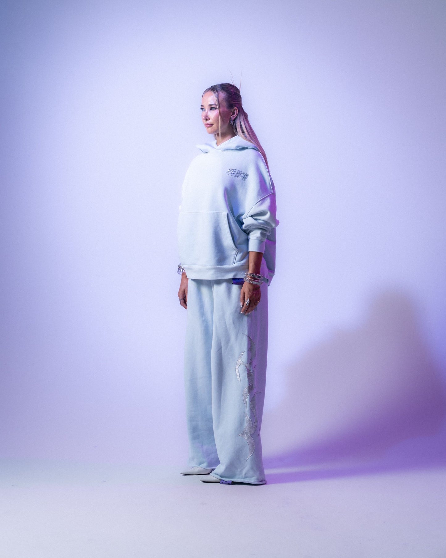 AFI OVERSIZED HOODIE - BABY BLUE
