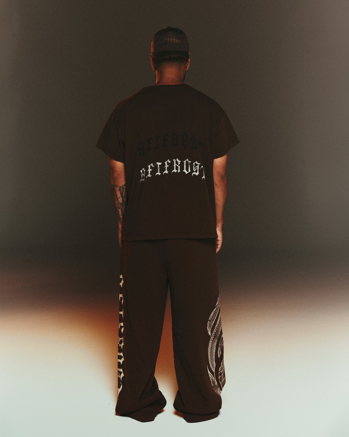 AFIFROST BROWN TEE