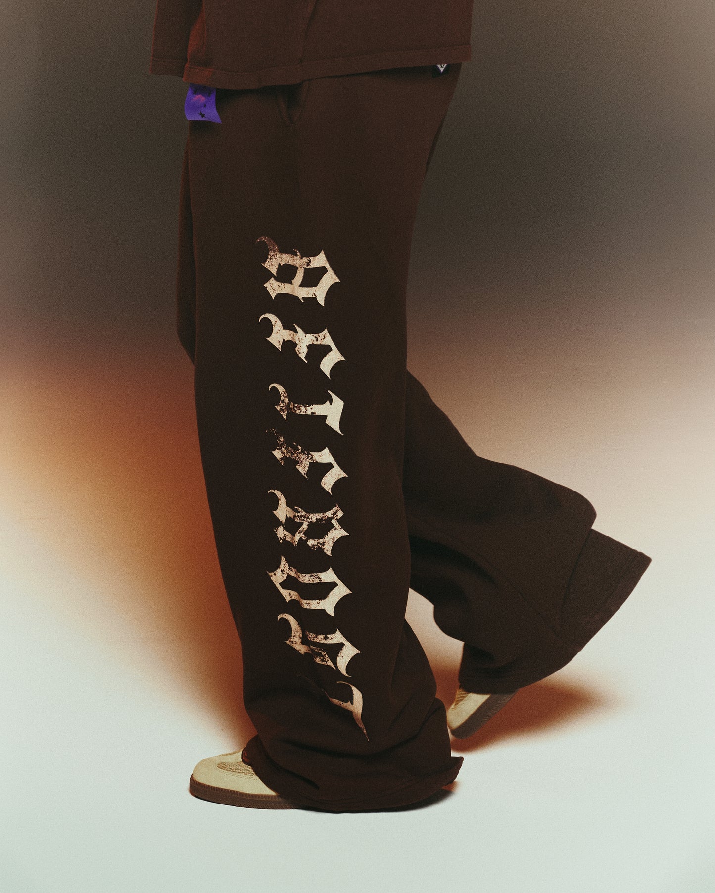 AFIFROST BROWN SWEATPANTS