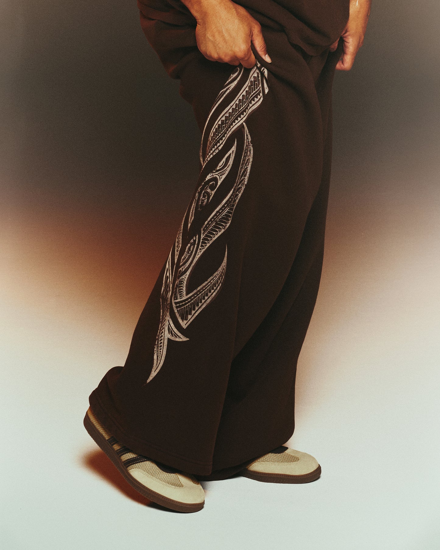 AFIFROST BROWN SWEATPANTS